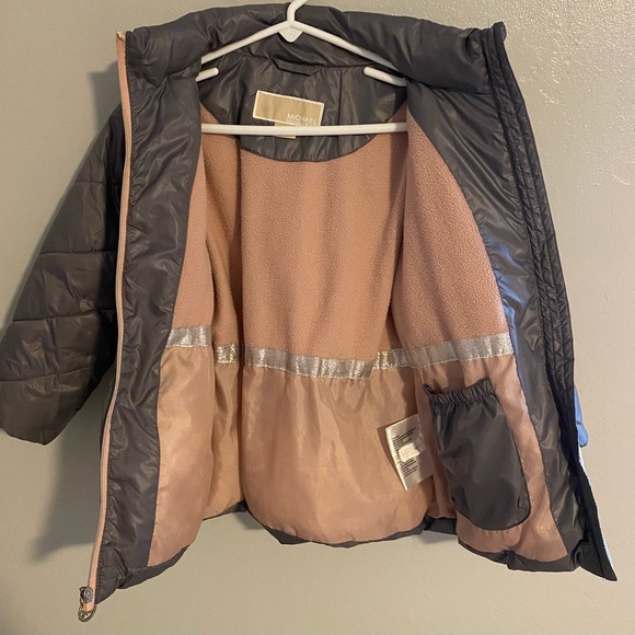 Michael Kors Toddlers Jacket Size: 3T Color: Gray and Light Pink - Picture 8 of 14